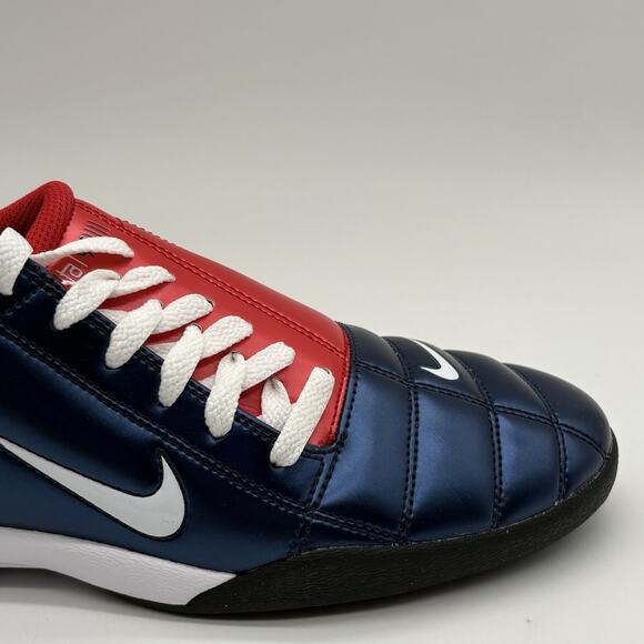 Athletic_Shoes